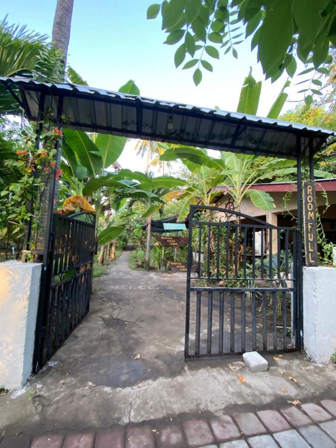 Mustika Ocean Lodge Gili Air Exterior foto